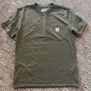 Carhartt women’s olive green pocket Tshirt size small, loose fit